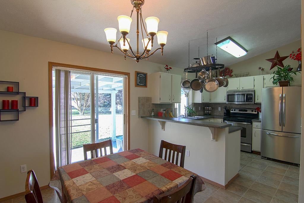 614 South St Charles Road Spokane Valley, WA 99037 - Photo 5 of 20 Gallery Image 5
