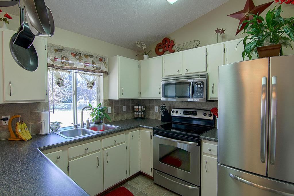 614 South St Charles Road Spokane Valley, WA 99037 - Photo 6 of 20 Gallery Image 6