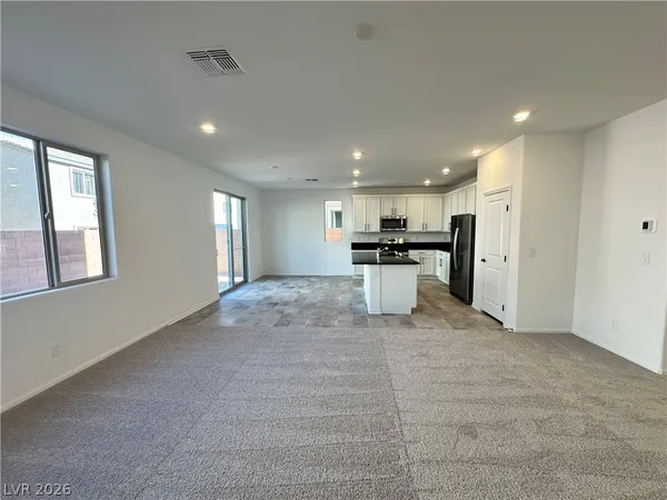 $2,450 | 7458 Lodano Avenue, Las Vegas, NV 89113