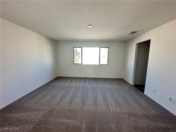 $2,450 | 7458 Lodano Avenue, Las Vegas, NV 89113