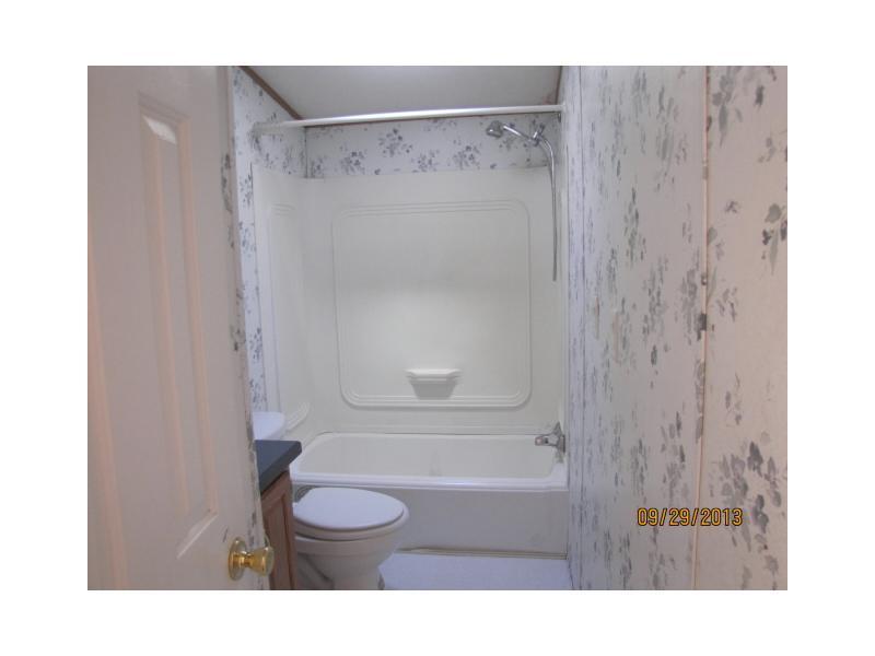 116 Vanner Road Washington, ME 04574 - Photo 16 of 19 Bathroom.