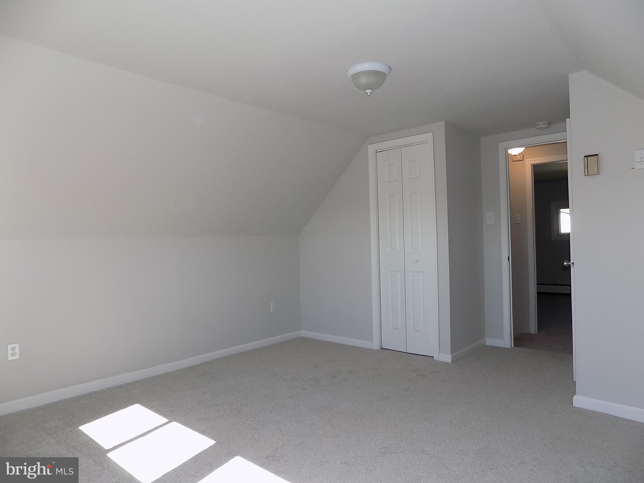 65 Ridge Lane Levittown, PA 19055 - Photo 13 of 24 Gallery Image 13