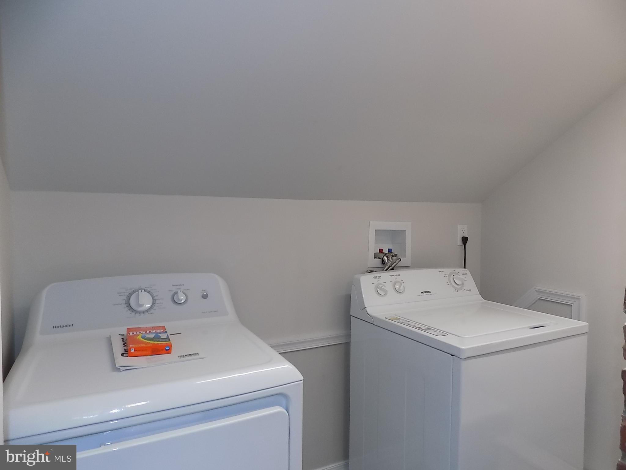65 Ridge Lane Levittown, PA 19055 - Photo 14 of 24 Gallery Image 14