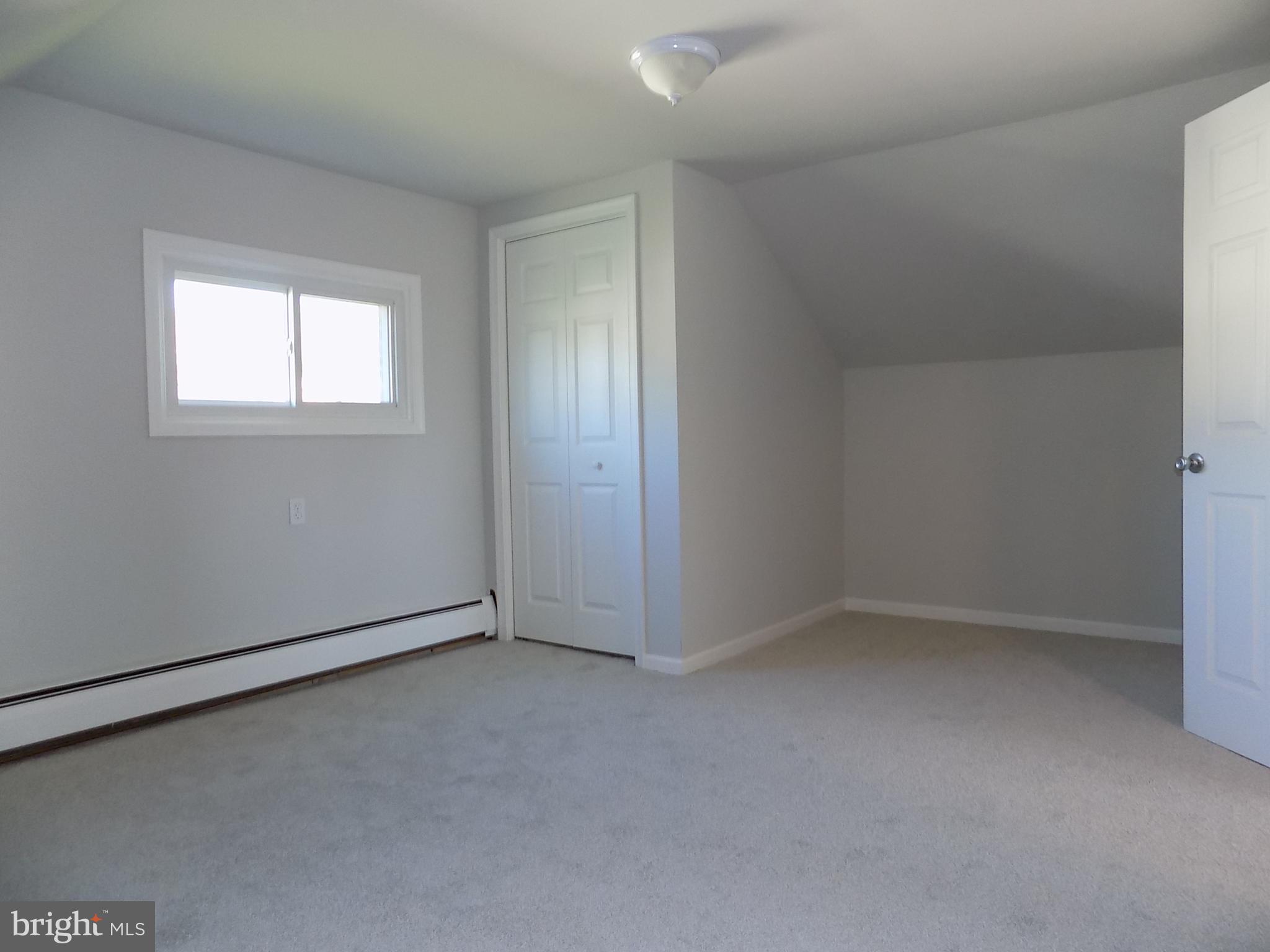 65 Ridge Lane Levittown, PA 19055 - Photo 16 of 24 Gallery Image 16
