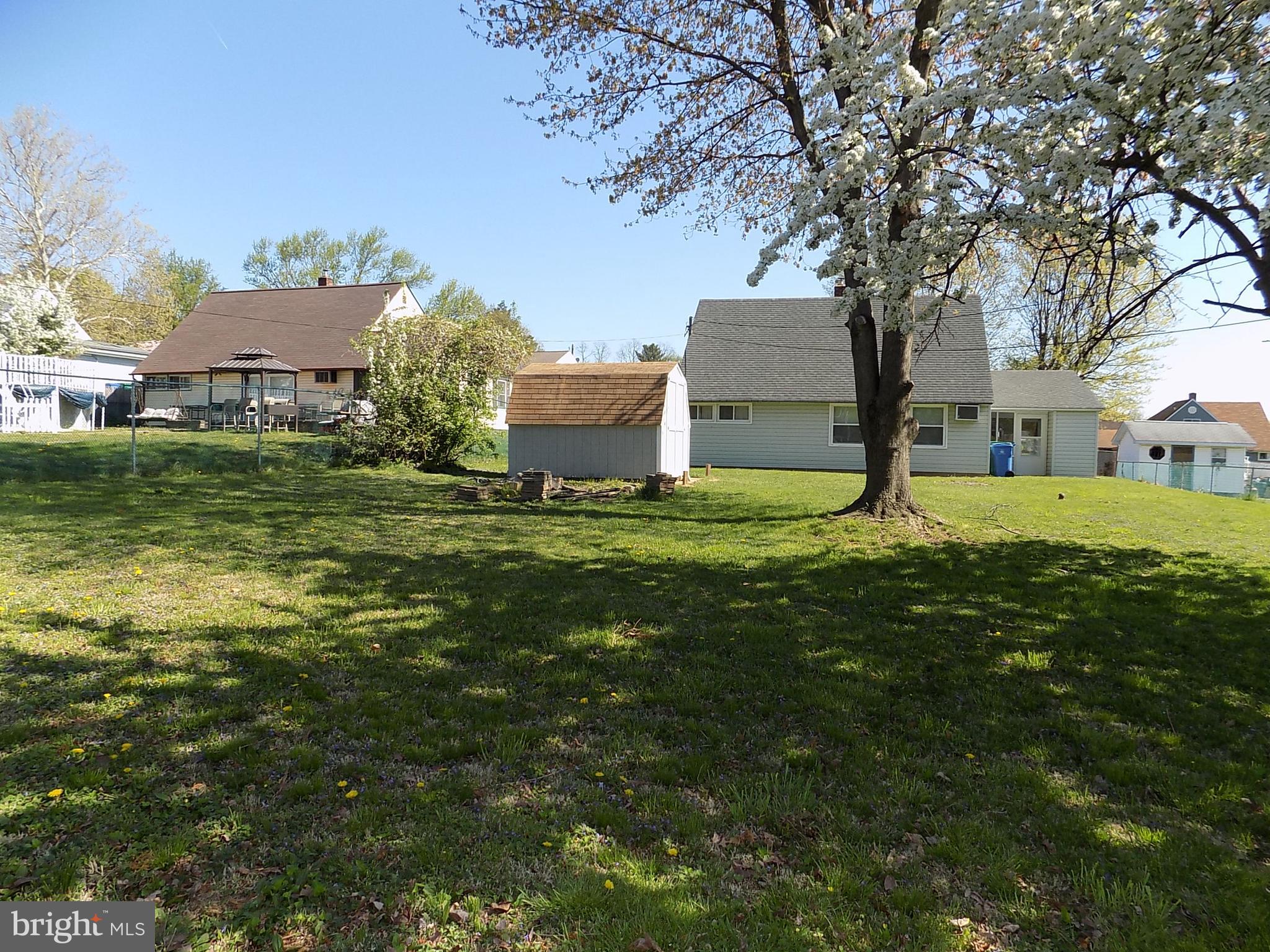 65 Ridge Lane Levittown, PA 19055 - Photo 22 of 24 Gallery Image 22