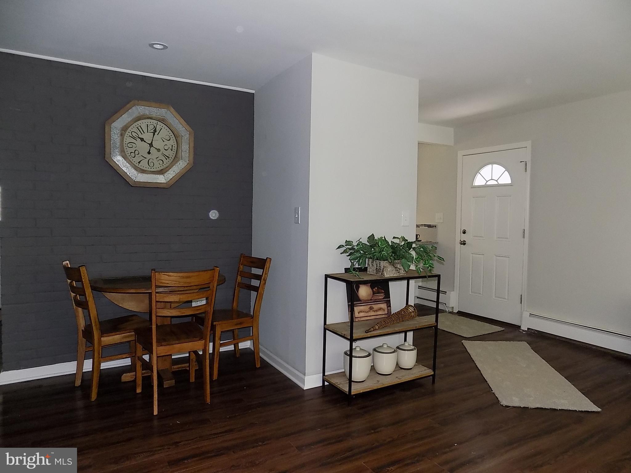 65 Ridge Lane Levittown, PA 19055 - Photo 5 of 24 Gallery Image 5