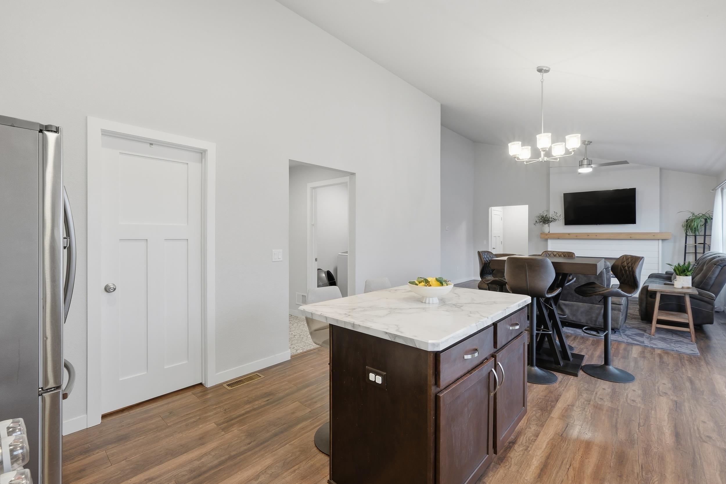 987 Griffin Way DeForest, WI 53532 - Photo 15 of 51