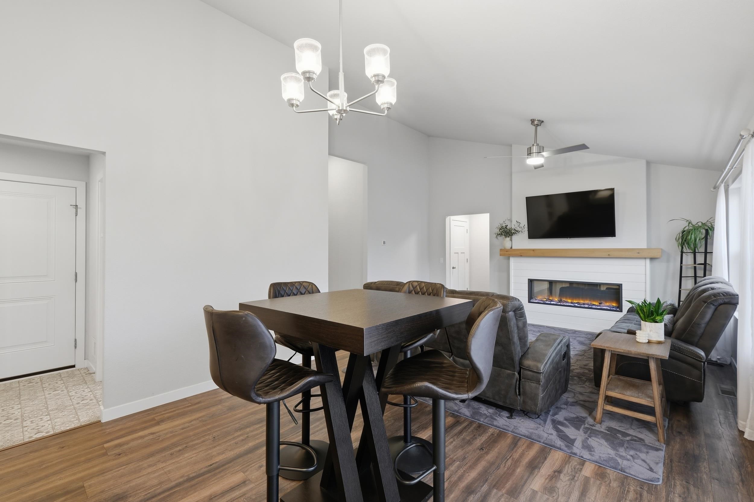 987 Griffin Way DeForest, WI 53532 - Photo 18 of 51