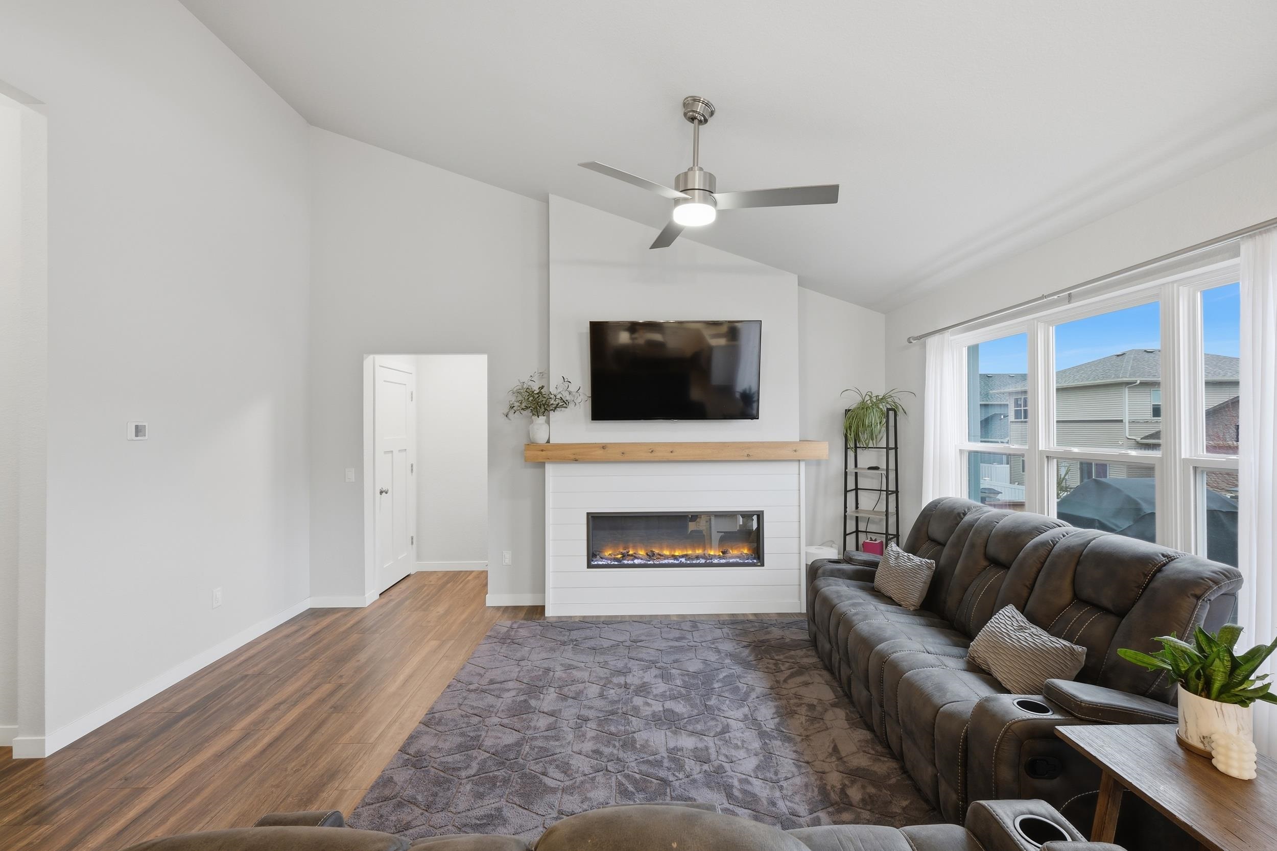 987 Griffin Way DeForest, WI 53532 - Photo 21 of 51