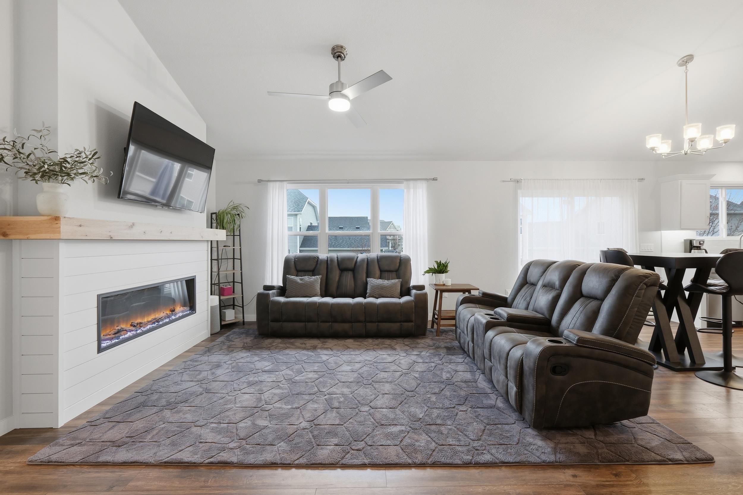 987 Griffin Way DeForest, WI 53532 - Photo 7 of 51