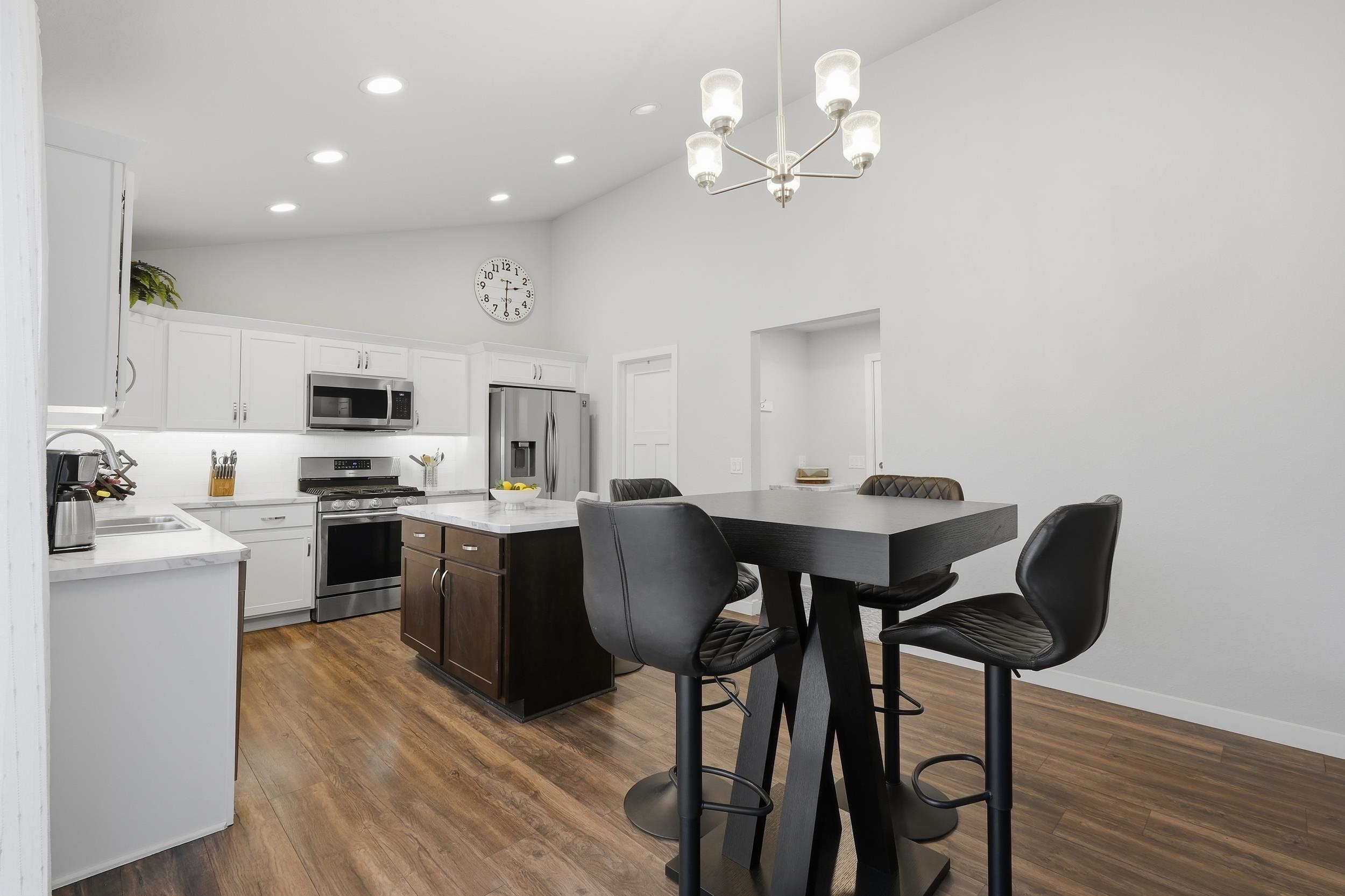 987 Griffin Way DeForest, WI 53532 - Photo 8 of 51