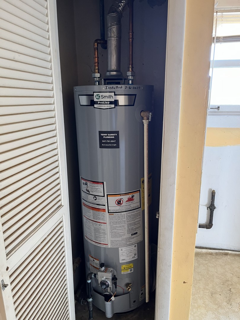 518 Hamilton Street Evanston, IL 60202 - Photo 15 of 15 a view of water heater room