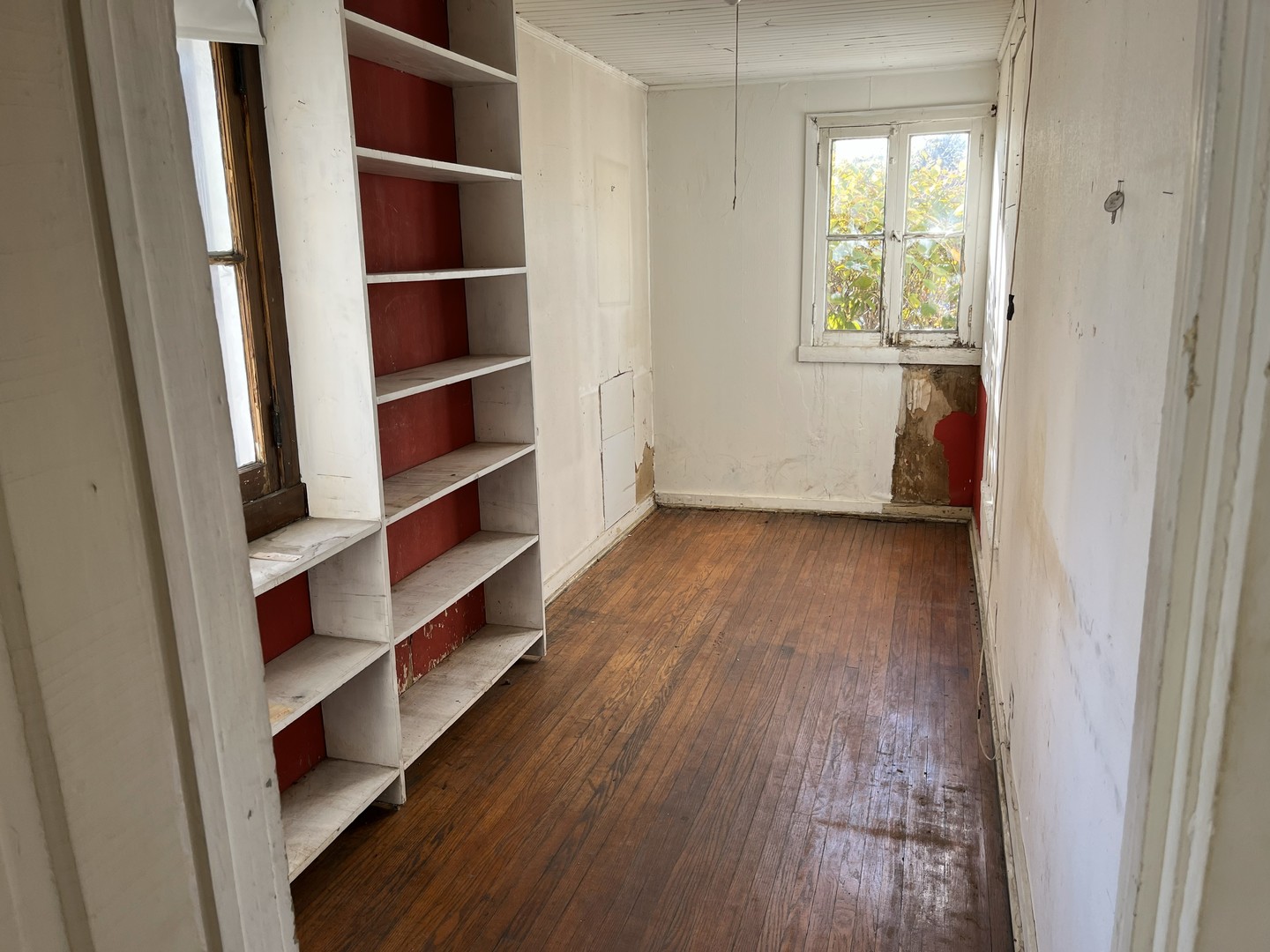 518 Hamilton Street Evanston, IL 60202 - Photo 7 of 15 a view of walk in closet with empty racks