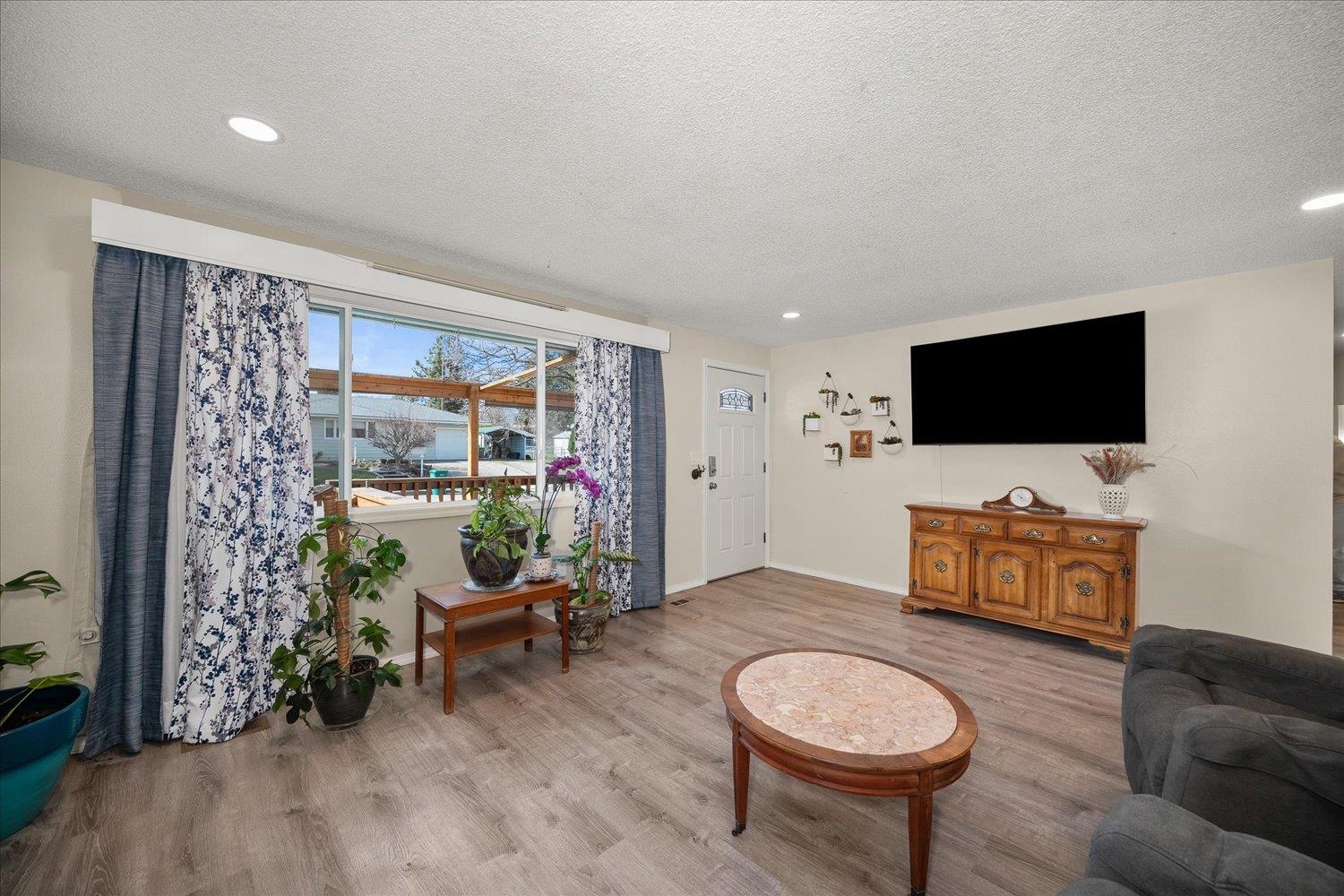 825 South Edgerton Road Spokane, WA 99212 - Photo 5 of 42