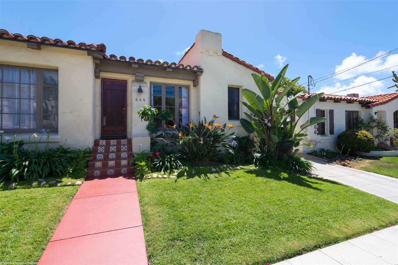 605 Arenas Street La Jolla, CA 92037 - Photo 2 of 25