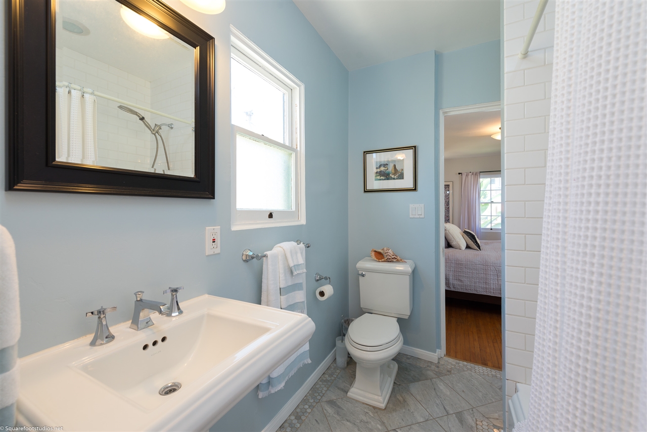 605 Arenas Street La Jolla, CA 92037 - Photo 13 of 25