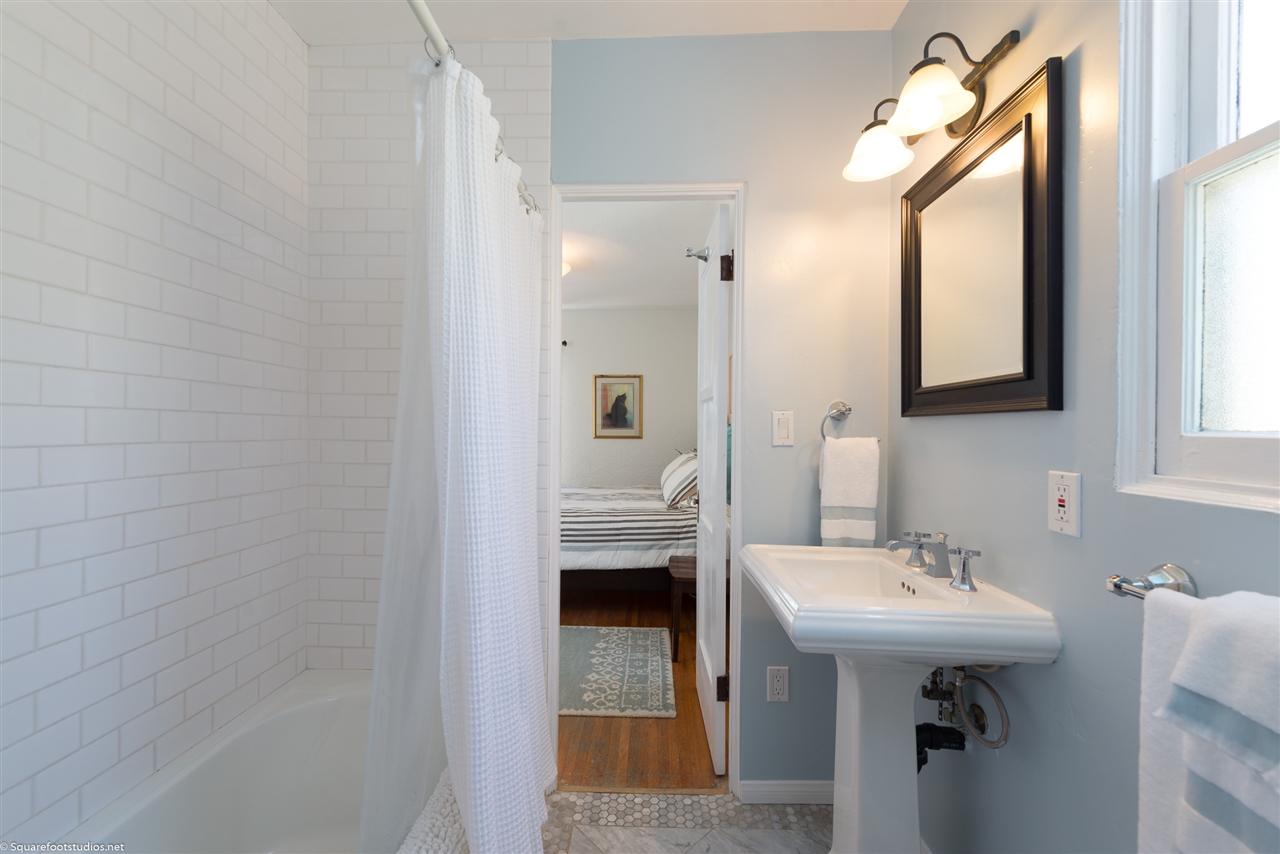 605 Arenas Street La Jolla, CA 92037 - Photo 14 of 25