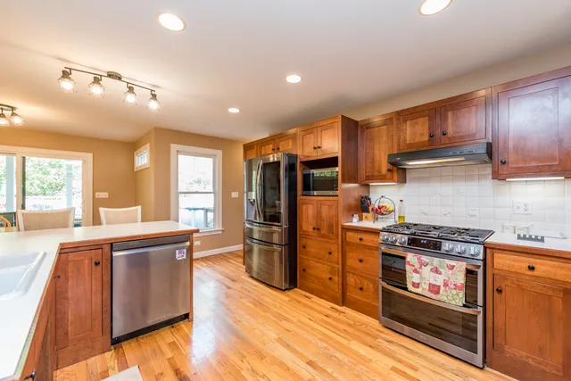 $448,300 | 3482 Ellis Avenue, Gurnee, IL 60031