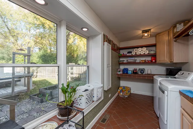 $448,300 | 3482 Ellis Avenue, Gurnee, IL 60031