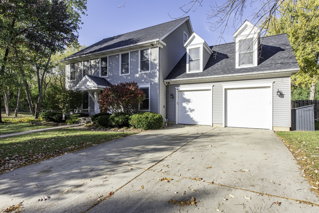 3482 Ellis Avenue Gurnee, IL 60031 - Photo 3 of 46 a front view of a house with garden