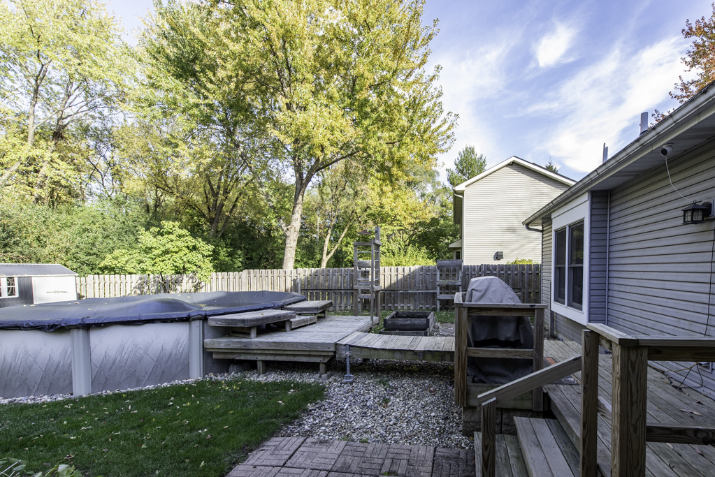 3482 Ellis Avenue Gurnee, IL 60031 - Photo 40 of 46 a view of outdoor sitting area with furniture and wooden fence