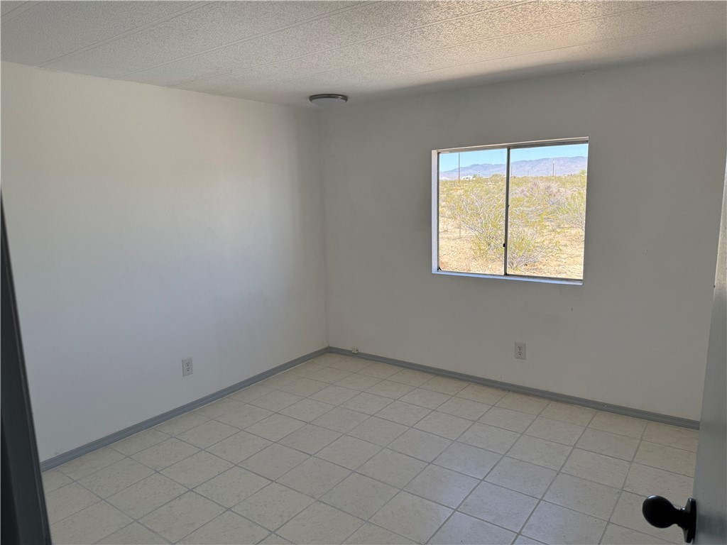 5232 Cove Road Golden Valley, AZ 86413 - Photo 18 of 28 Bedroom 1