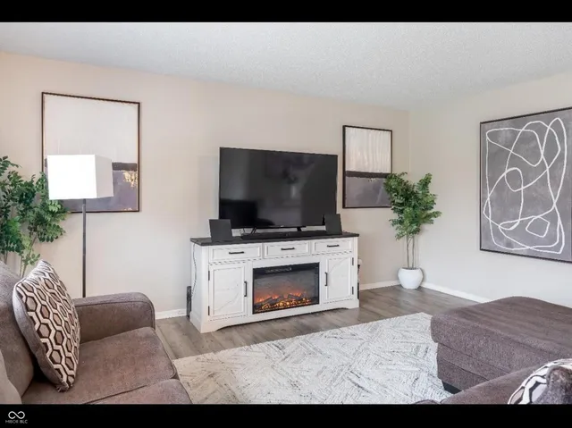 $350,000 | 12957 East 131st Street, Fishers, IN 46037