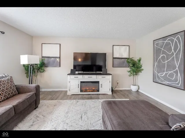 $350,000 | 12957 East 131st Street, Fishers, IN 46037