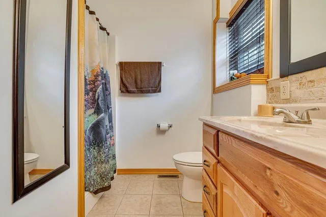 $510,000 | 16 Delaware Drive West, Hazleton, PA 18202