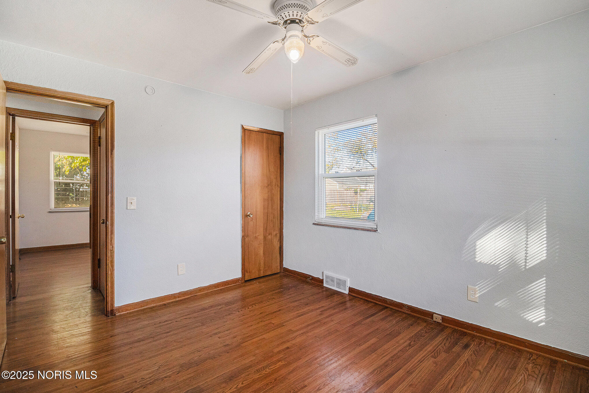 539 Independence Road Toledo, OH 43607 - Photo 7 of 17 011_539_independence_rd_21_206