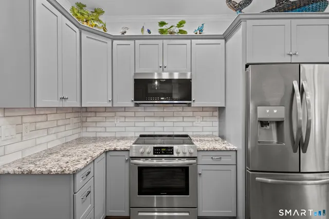 $475,000 | 6 Grace Lane, Unit 6, Moosup, CT 06354