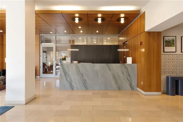 $685,000 | 4950 Central Street, Unit 307, Kansas City, MO 64112