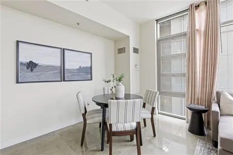 $685,000 | 4950 Central Street, Unit 307, Kansas City, MO 64112