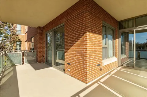 $685,000 | 4950 Central Street, Unit 307, Kansas City, MO 64112