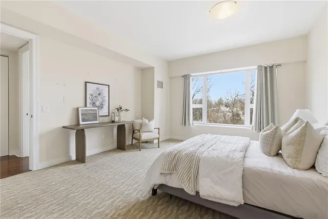 $680,000 | 4950 Central Street, Unit 307, Kansas City, MO 64112