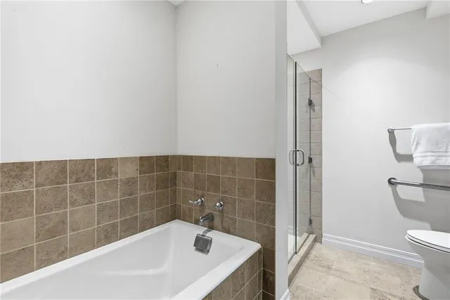 $685,000 | 4950 Central Street, Unit 307, Kansas City, MO 64112