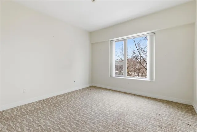 $680,000 | 4950 Central Street, Unit 307, Kansas City, MO 64112