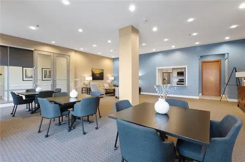 $680,000 | 4950 Central Street, Unit 307, Kansas City, MO 64112