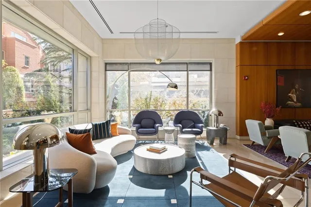 $685,000 | 4950 Central Street, Unit 307, Kansas City, MO 64112