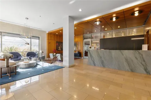 $685,000 | 4950 Central Street, Unit 307, Kansas City, MO 64112