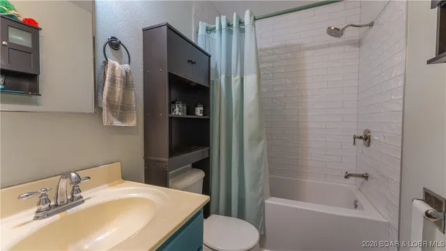 $200,000 | 157 Angel Drive, Camdenton, MO 65020