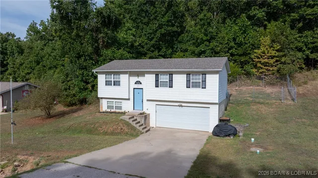 $200,000 | 157 Angel Drive, Camdenton, MO 65020