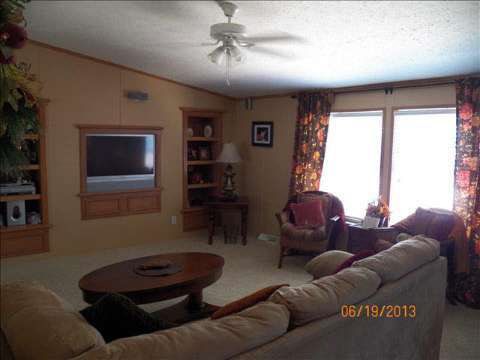 3850 Ryans Ridge Monroe, MI 48161 - Photo 13 of 20 20359773-12.JPG