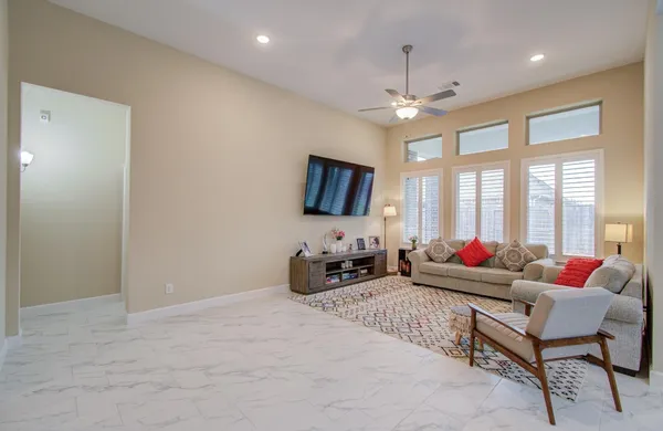 $2,900 | 11810 Dockside Shores Drive, Cypress, TX 77433