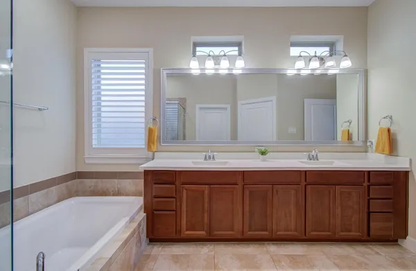 $2,900 | 11810 Dockside Shores Drive, Cypress, TX 77433