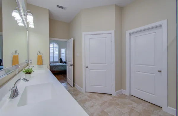 $2,900 | 11810 Dockside Shores Drive, Cypress, TX 77433