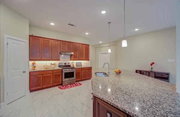 $2,900 | 11810 Dockside Shores Drive, Cypress, TX 77433