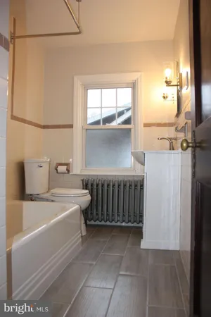 $2,250 | 1318 Cherry Street, Pottstown, PA 19464