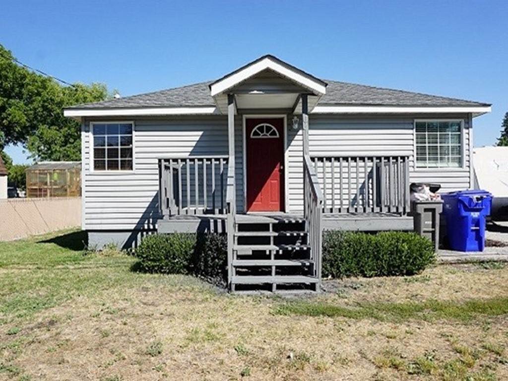 304 North Vista Road Spokane Valley, WA 99212 - Photo 1 of 17 Gallery Image 1
