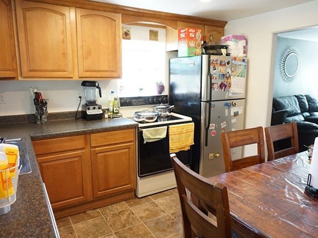 304 North Vista Road Spokane Valley, WA 99212 - Photo 3 of 17 Gallery Image 3